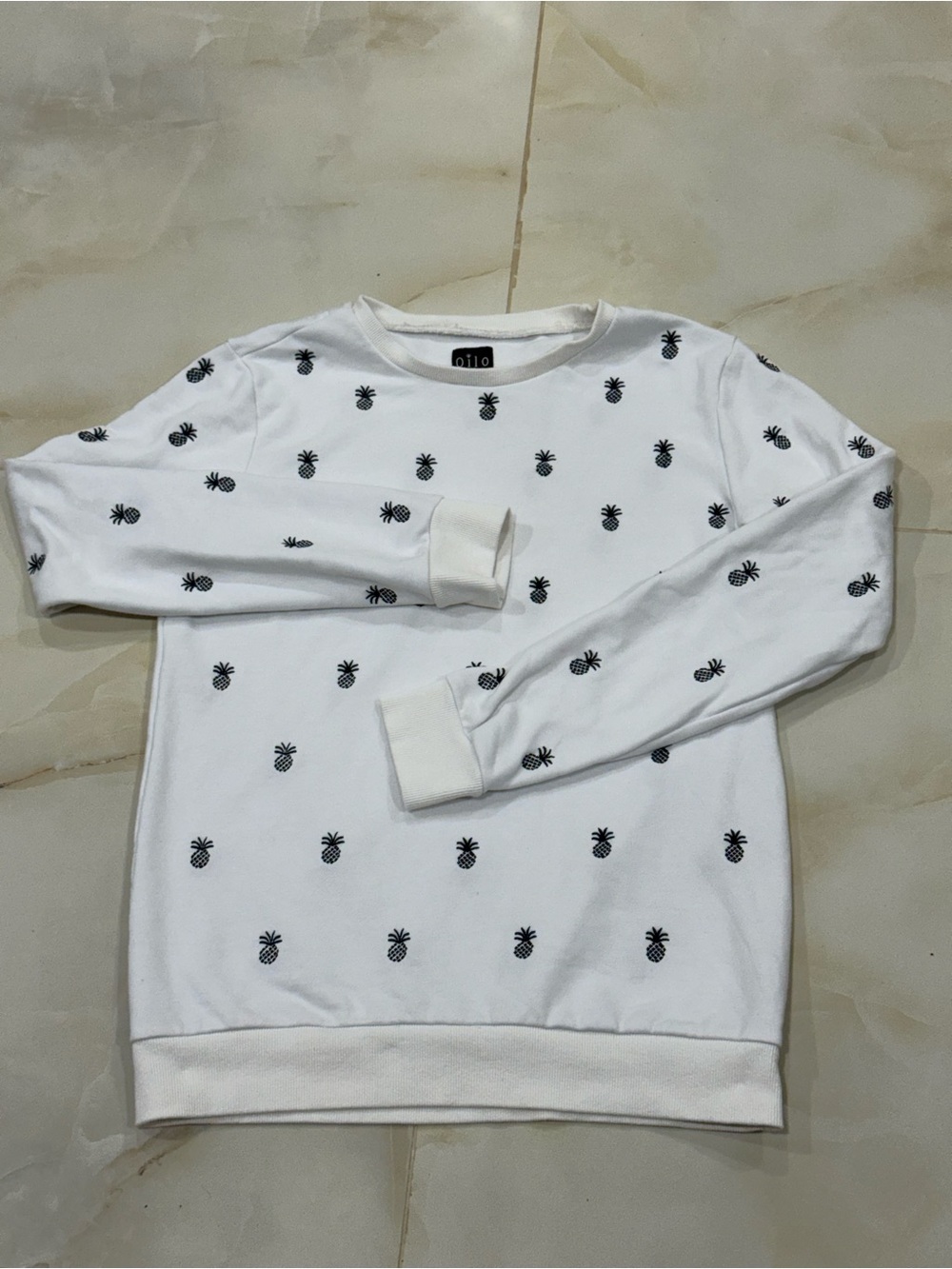 Men's White Pineapple-Print Crewneck Sweater